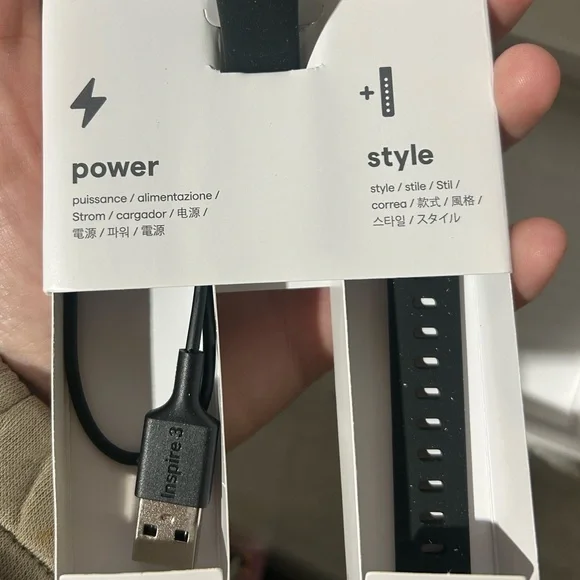 Black Fitbit Fitness Inpsire 3 - Picture 4 of 6